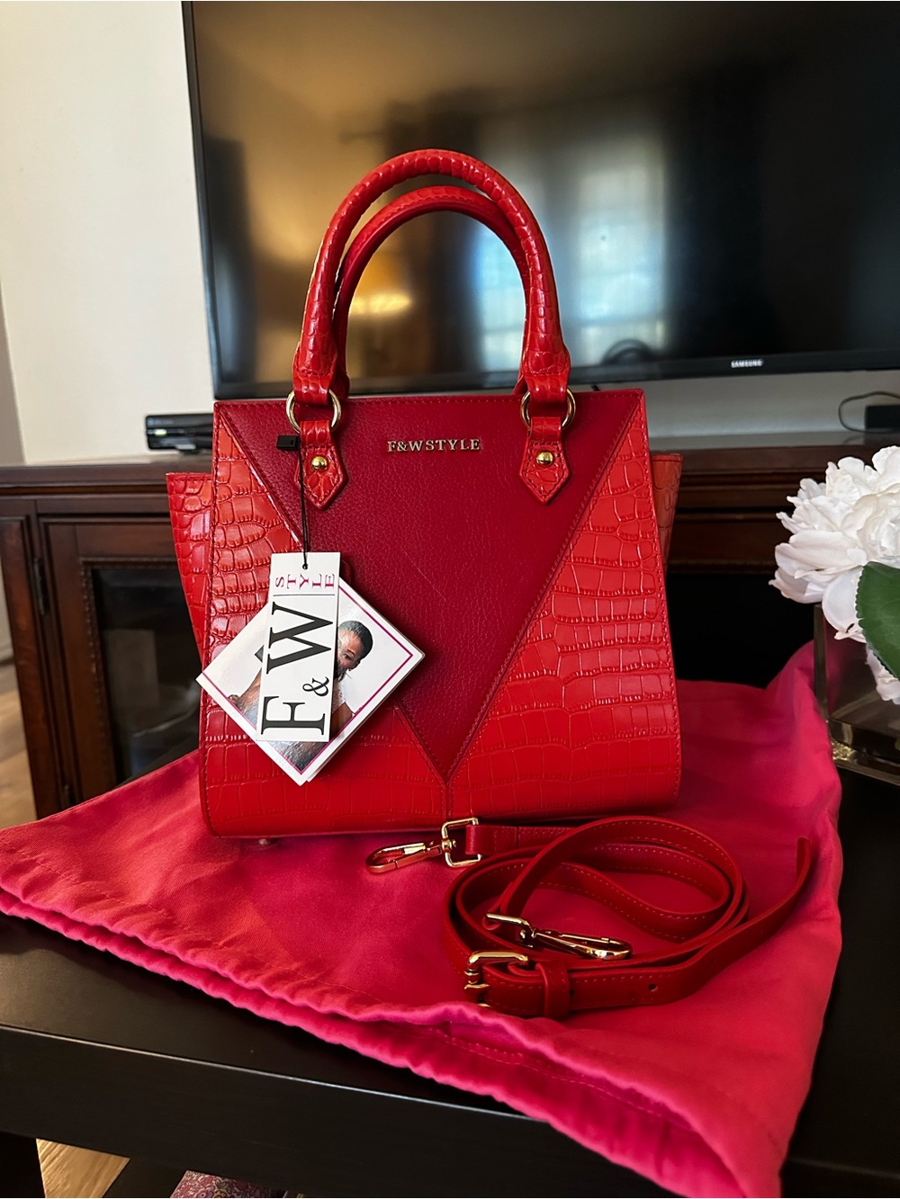 F&WStyle Red Croc-Embossed Leather Satchel with Detachable Strap